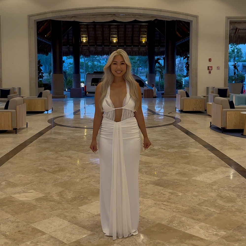 Itla Maxi Dress in White - NBD